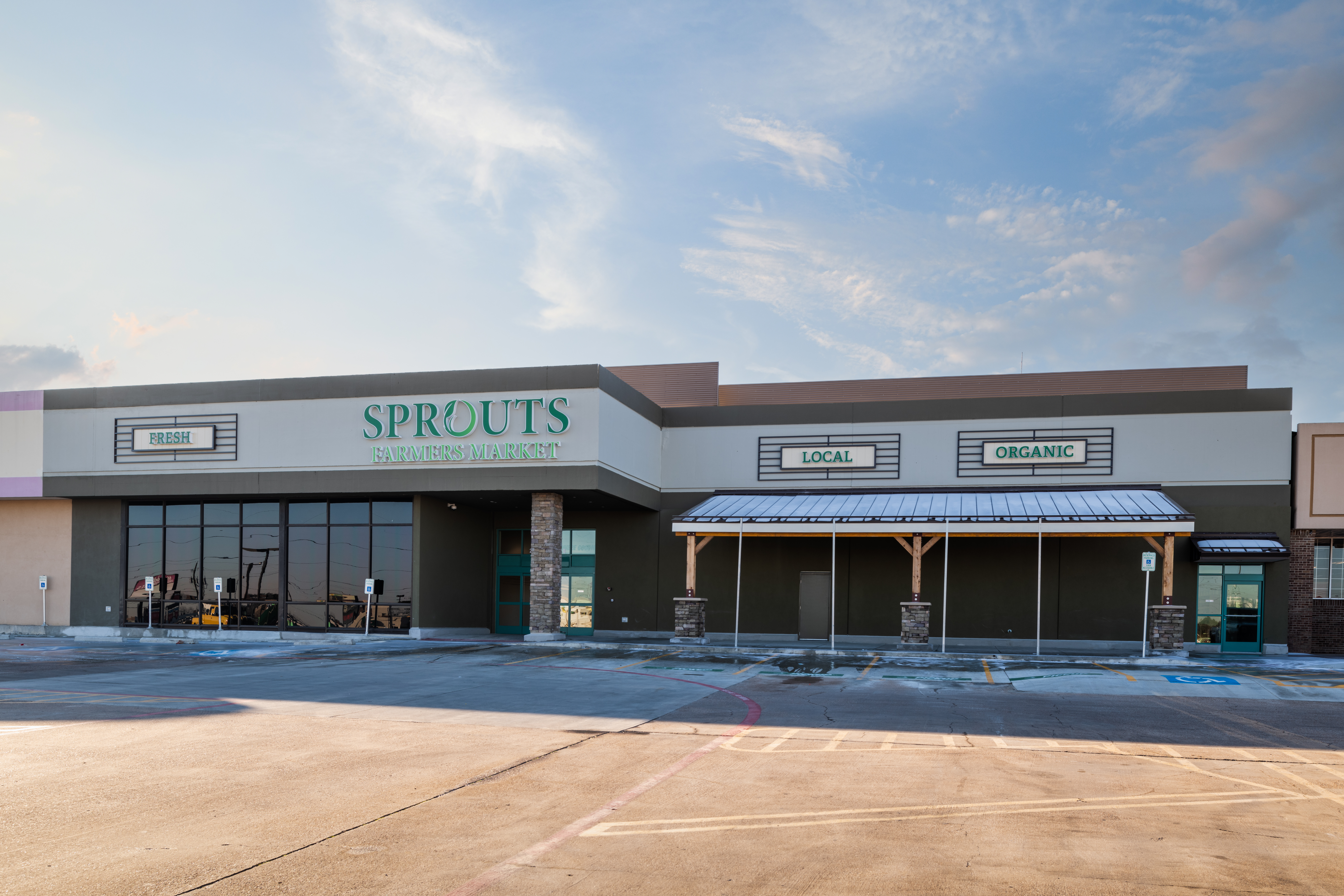 Exterior of Sprouts Grocery store building.
