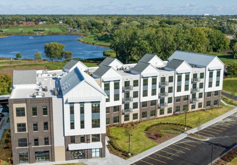 Union Apartments in Wheeling, Illinois