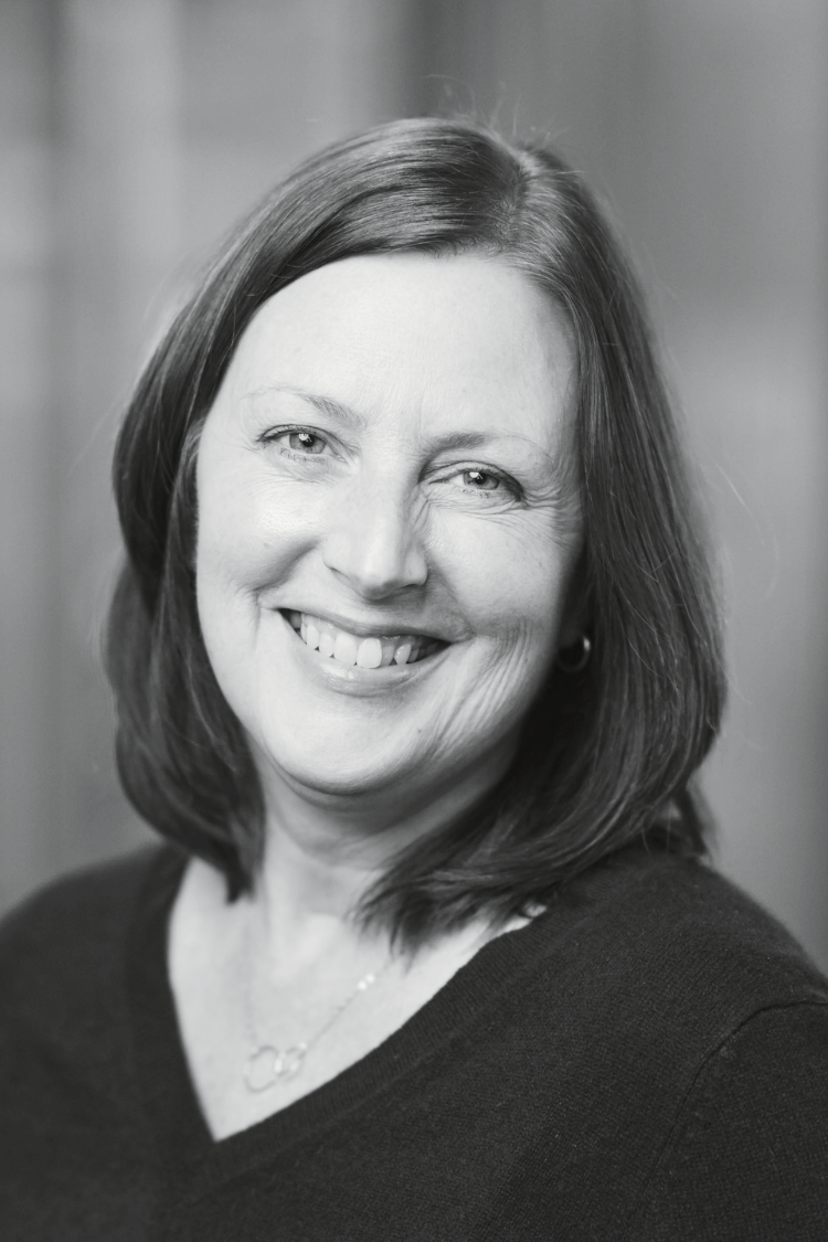 Headshot of Robin Hinton